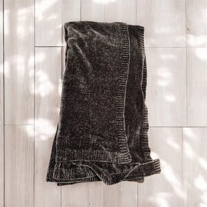 West Elm Hand Knit Luxe Chenille Throw Blanket - Grey EUC